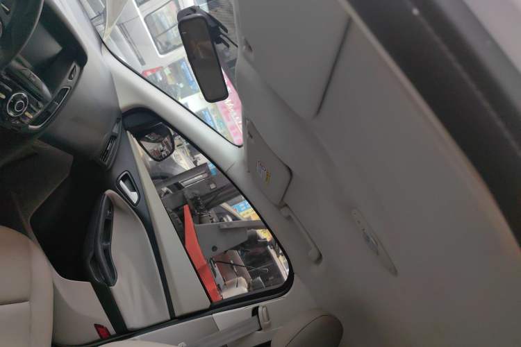 Used Ford Focus 2017 Sedan 1.6L Automatic Comfort Plus SmartDrive Edition
