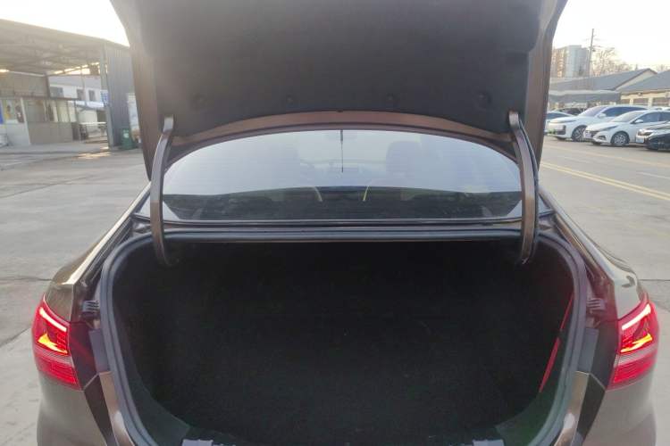 Used Ford Escort 2015 1.5L Manual Comfort Model
