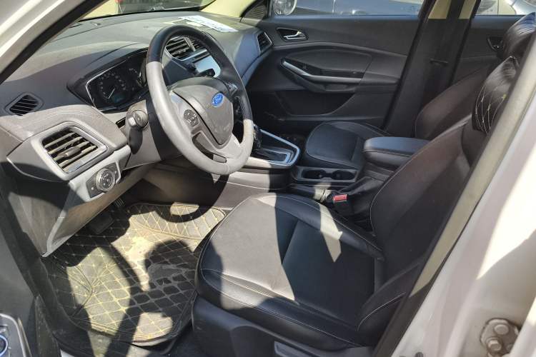 Used Ford Escort 2017 Happiness Edition 1.5L Automatic Fashion Version
