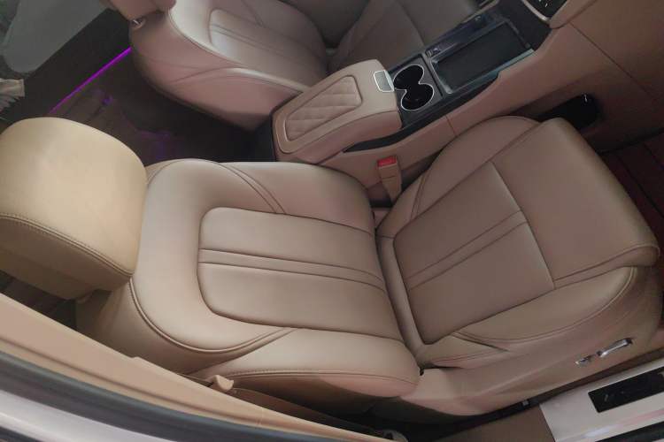 Used Buick GL8 2020 ES Land Cruiser 653T Luxury Edition
