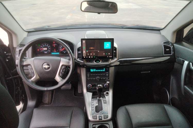 Used Chevrolet Captiva 2014 2.4L 4x4 Flagship Edition 7 Seats