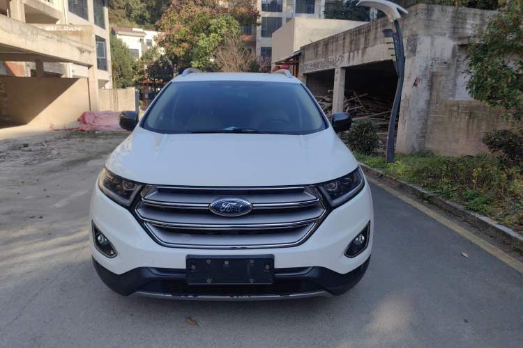 Used Ford Edge 2016 EcoBoost 245 Two-Wheel-Drive Titanium 5-Seater
