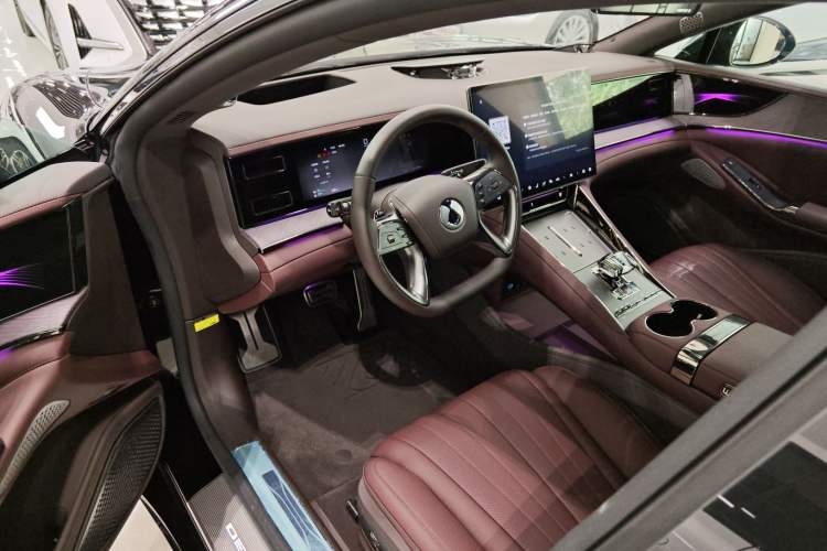 Used Denza Z9GT 2024 1100 Four-Wheel Drive Max Edition
