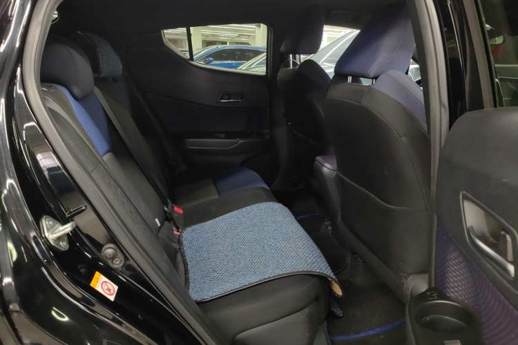 Used Toyota C-HR 2018 2.0L Leading Edition China VI