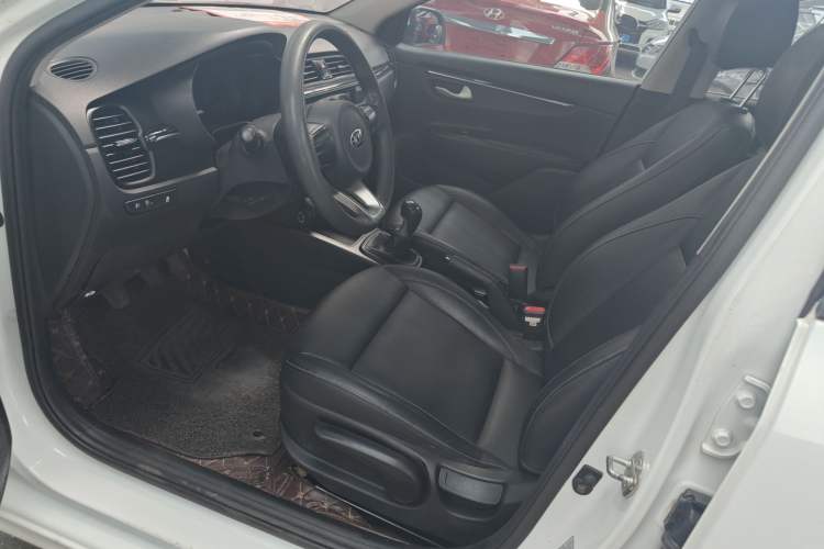 Used Kia K2 2017 Sedan 1.4L Manual Transmission 15th Anniversary Special Edition GLS
