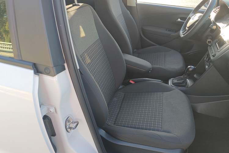 Used Volkswagen Polo 2014 1.6L Automatic Comfort Edition
