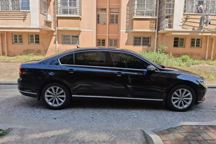 Used Volkswagen Magotan 2019 330TSI DSG Leading Edition China V Standard
