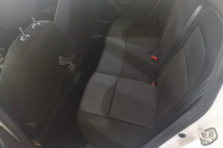 Used Peugeot 301 2014 1.6L Manual Comfort Edition
