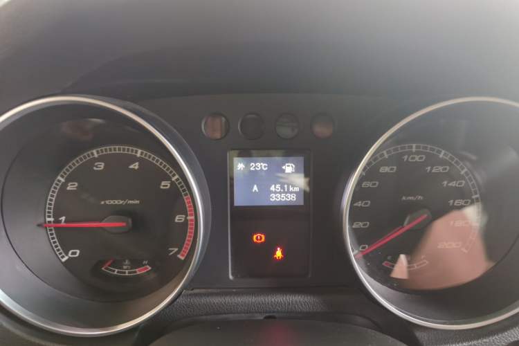 Used Beijing Auto BJ40 2016 40L 2.0T Manual All-Wheel Drive Prestige Edition
