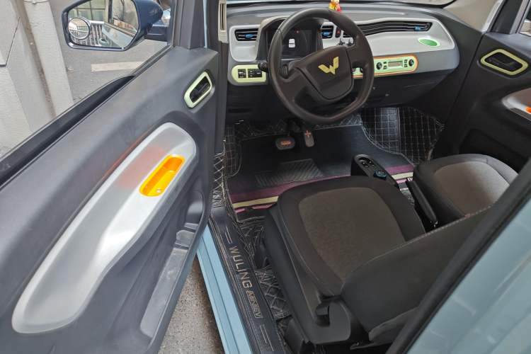 Used Wuling Hongguang MINIEV 2020 Enjoyment Model Lithium Iron Phosphate
