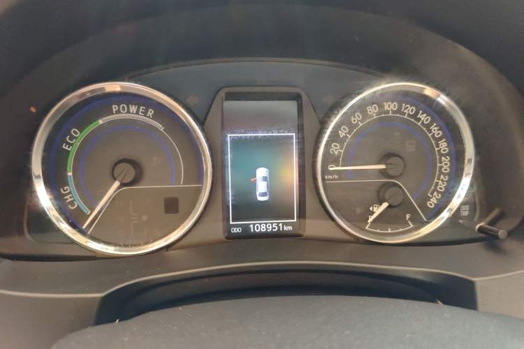 Used Toyota Corolla 2016 Dual-Engine 1.8L E-CVT Elite Edition
