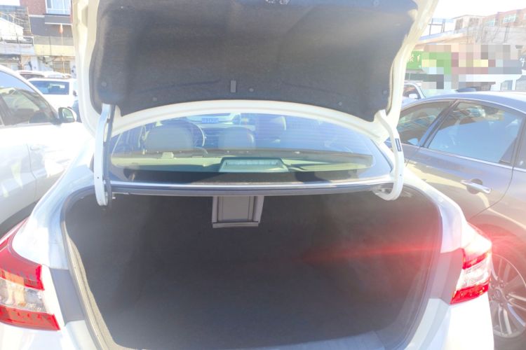 Used Nissan Sylphy 2014 1.6XV CVT Deluxe Edition
