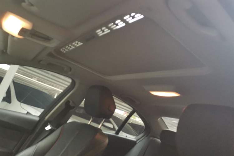 Used BMW 3 Series 2013 316i Sport Design Package
