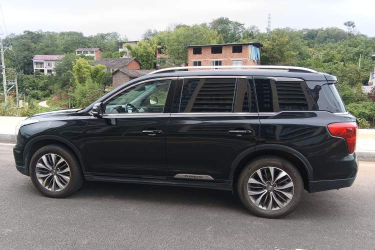 Used GAC Trumpchi GS8 2017 320T Two-Wheel Drive Luxury Smart Connectivity Version (7 Seats)