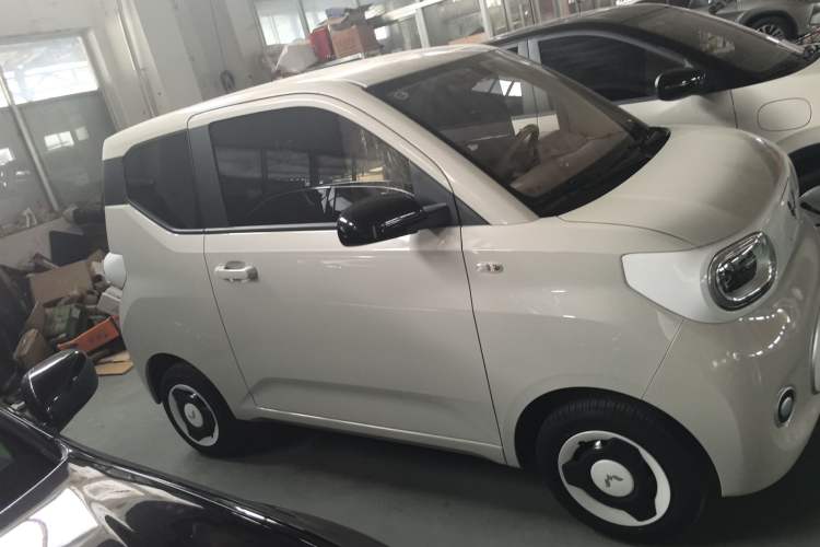 Used Wuling Hongguang MINIEV 2024 3rd Generation 215km Youth Edition
