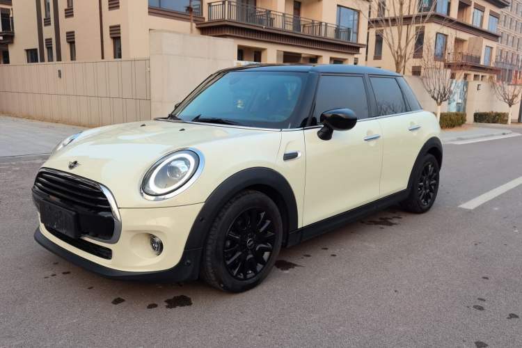 Used MINI MINI 2021 1.5T COOPER Classic Edition Five-Door Version