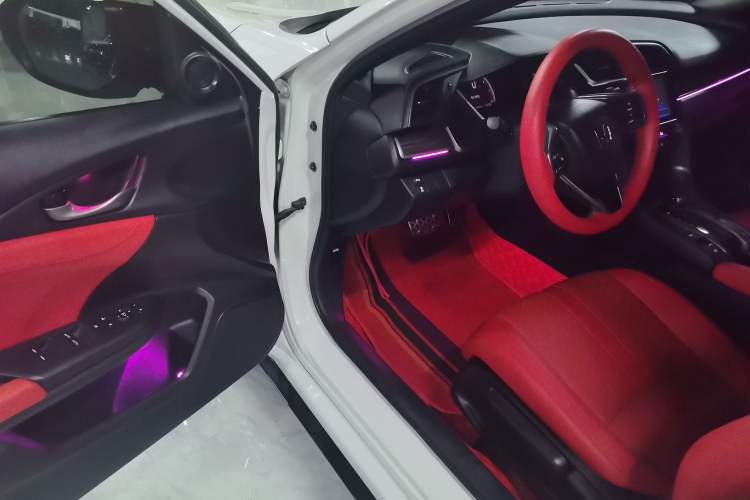 Used Honda Civic 2021 HATCHBACK 220TURBO CVT Trendy Cool Edition