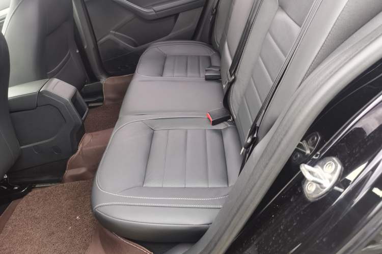 Used Volkswagen Lavida 2017 1.6L Manual Comfort Edition
