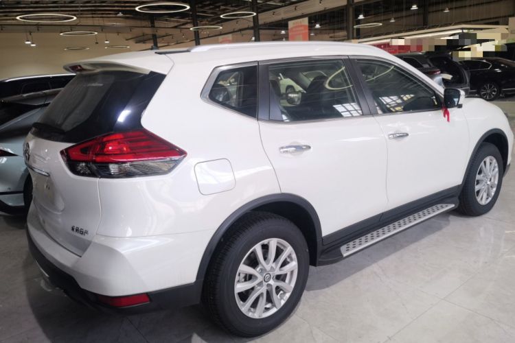 Used Nissan X-Trail 2023 Classic 2.0L Two-Wheel Drive Smart Connect & Comfort Edition