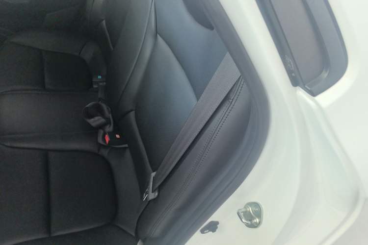 Used Kia K2 2015 Sedan 1.4L Automatic GLS