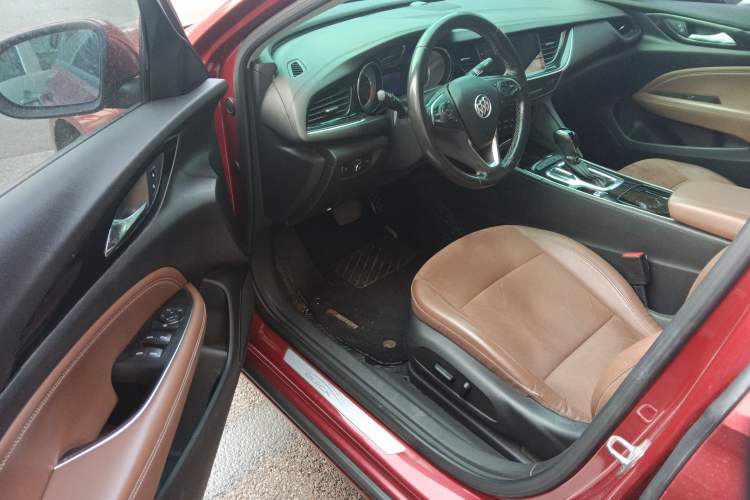 Used Buick Regal 2017 20T Luxury Model
