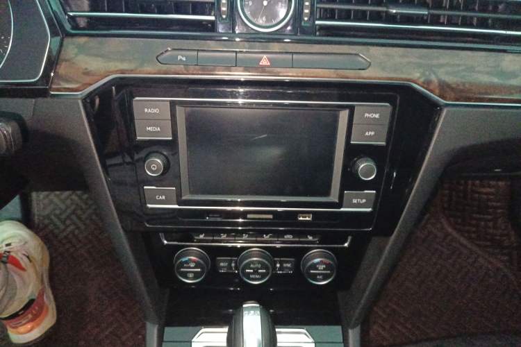 Used Volkswagen Magotan 2018 330TSI DSG Luxury Model
