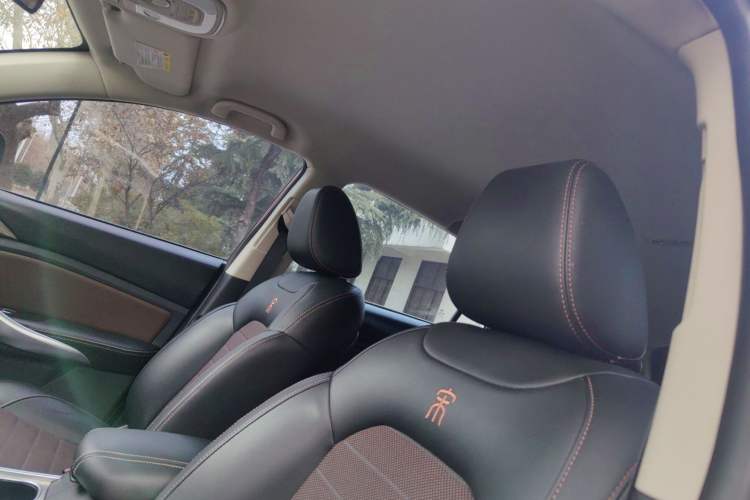 Used BYD Song 2016 Gaishi Edition 1.5TID Automatic Leading Model
