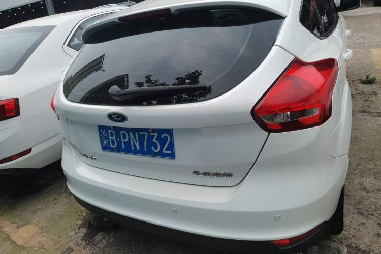 Used Ford Focus 2017 Hatchback 1.6L Automatic Comfort Plus SmartDrive Edition
