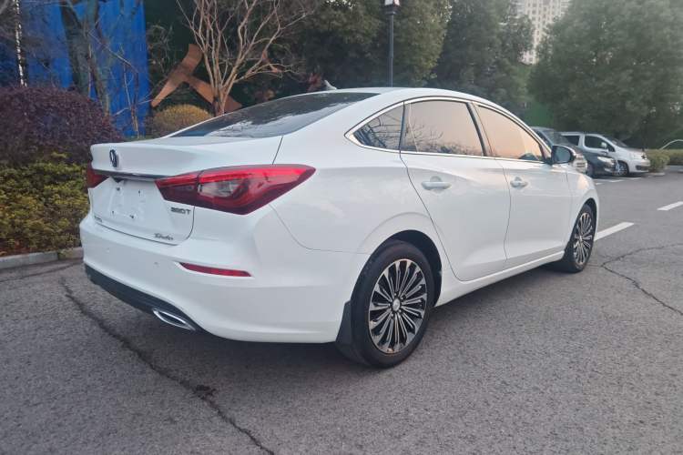 Used Changan Eado 2019 Blue Whale Edition 280T GDI DCT High-Speed Model
