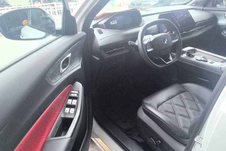 Used Changan CS55PLUS 2024 3rd Generation 1.5T DCT Prestige Model
