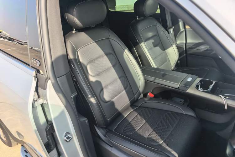 Used  #5 2024 Ultra-Long Range Extraordinary Journey Luxury Edition