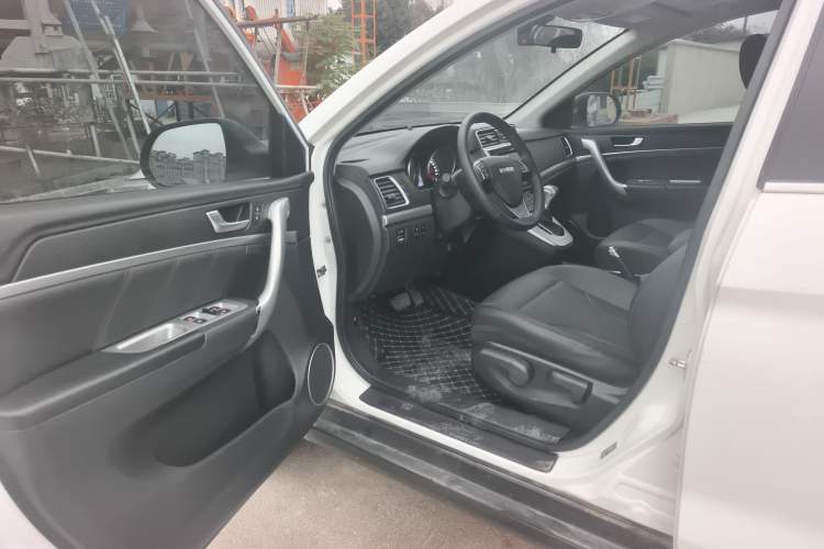 Used Haval M6 2019 1.5T DCT Two-Wheel Drive Elite Version China VI Standard
