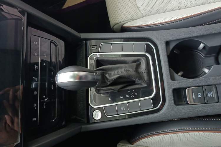 Used Volkswagen Magotan 2023 2 Million Units Commemorative Edition 330TSI DSG Luxury Version