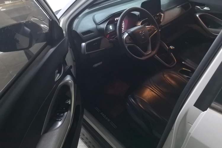 Used Baojun 510 2017 1.5L Manual Fashion Edition
