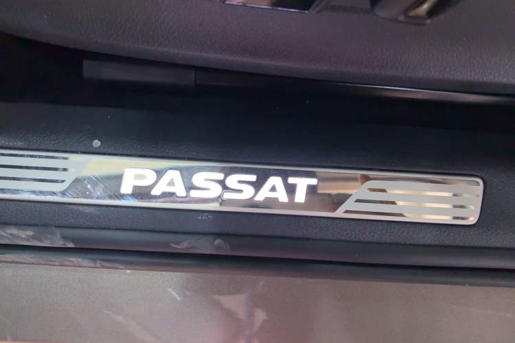 Used Volkswagen Passat 2014 1.8TSI DSG Prestige Edition
