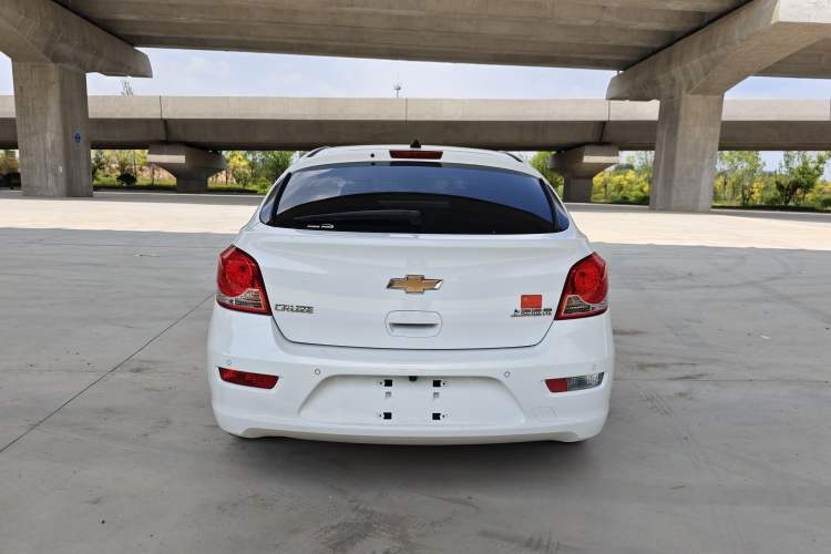 Used Chevrolet Cruze 2013 Hatchback 1.6L Automatic Luxury Model
