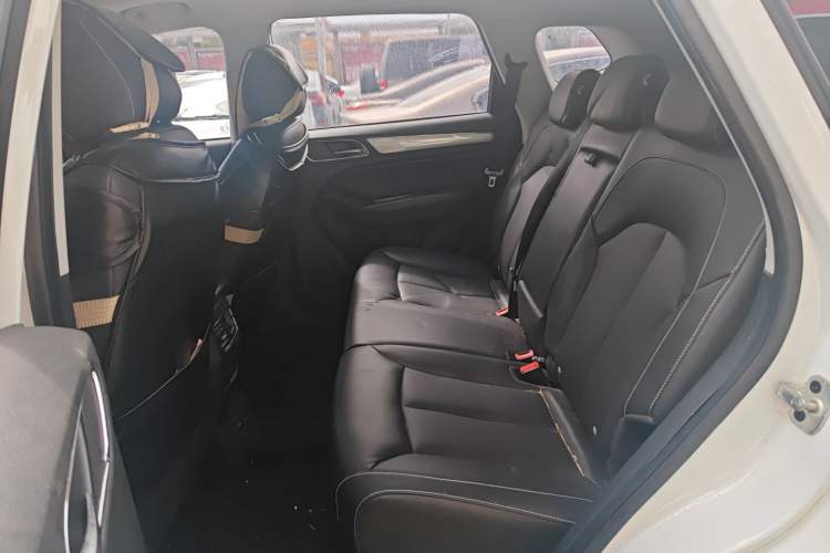 Used Roewe RX5 2019 20T Two-Wheel Drive Automatic 4G Connected Platinum Edition
