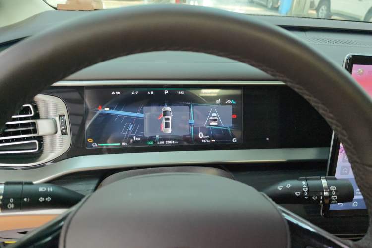 Used Denza D9 2024 DM-i 980 Four-Wheel Drive Prestige Model
