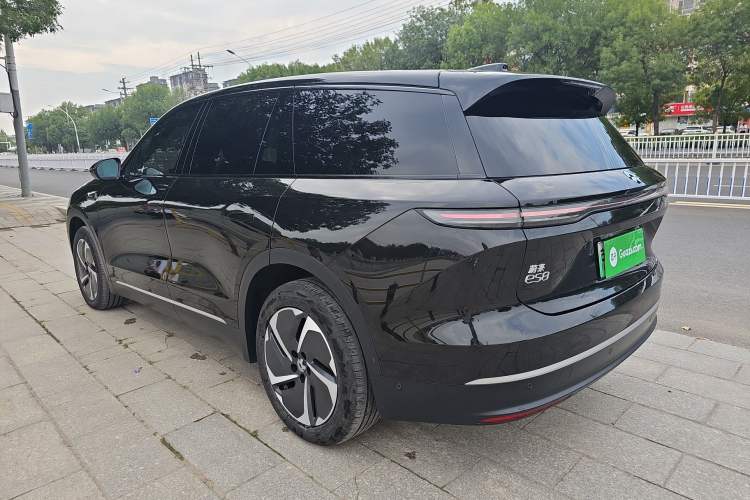 Used Nio ES8 2023 75 kWh Executive Edition
