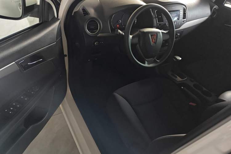 Used Roewe 350 2015 1.5L Automatic Luxury Sunroof Edition
