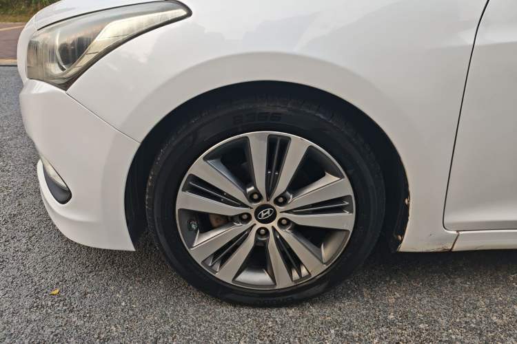 Used Hyundai Mistra 2014 1.8L Automatic Deluxe DLX Model
