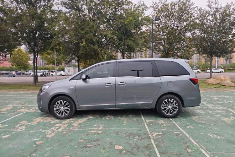 Used Buick GL8 2021 Land Cruiser Executive 652T Premium Model
