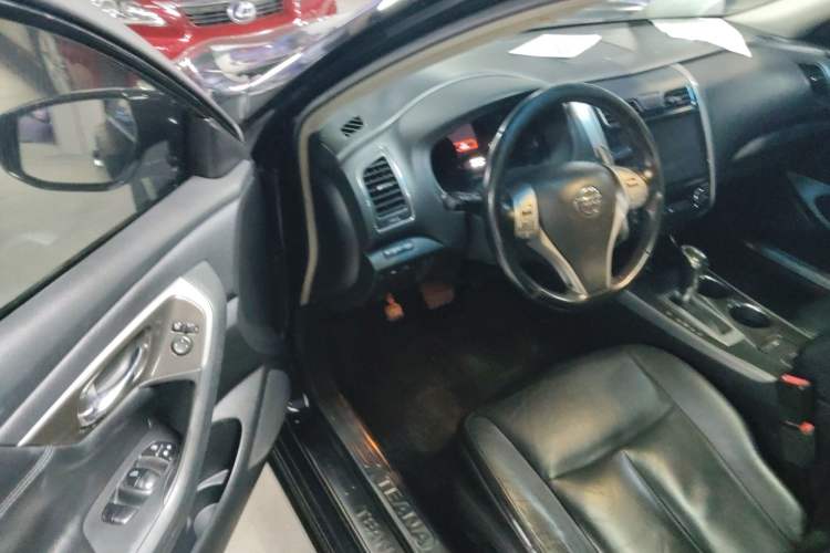 Used Nissan Teana 2013 2.5L XL Leading Edition
