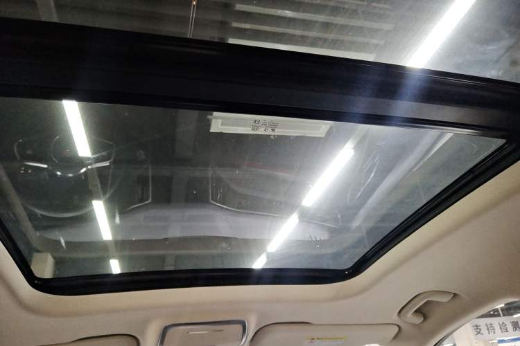 Used Hongqi HS7 PHEV 2024 2.0T PHEV Four-Wheel Drive Flagship Edition 6 Seats
