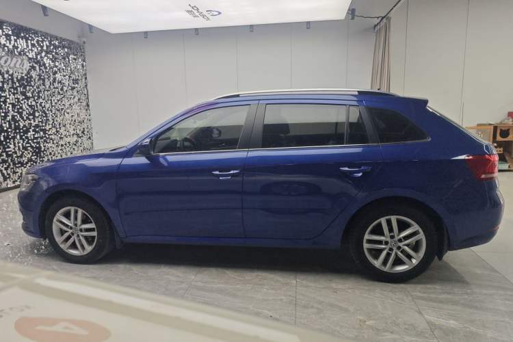 Used Volkswagen Gran Lavida 2015 1.6L Automatic Comfort Edition