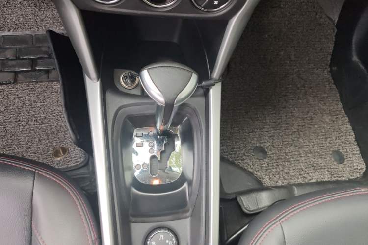 Used Citroen C3-XR 2015 1.6THP Automatic Pioneer Model
