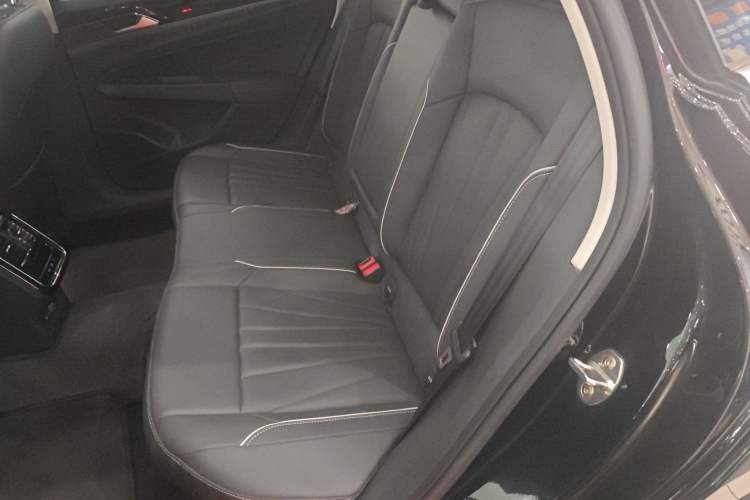 Used Volkswagen Passat 2024 330TSI Elite Edition
