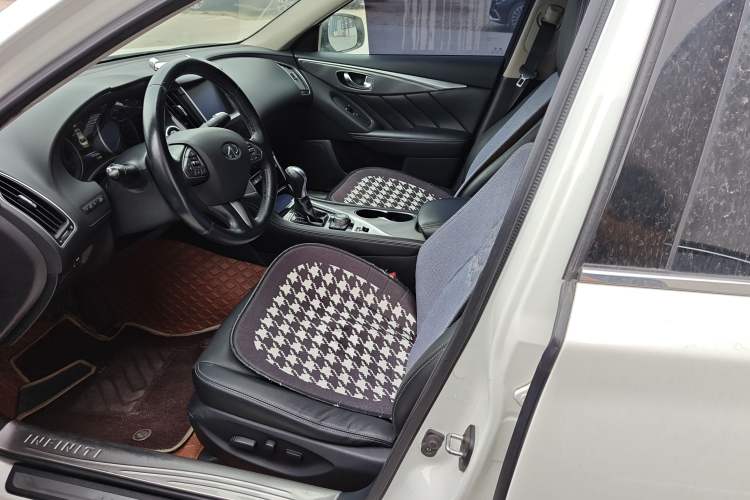 Used Infiniti Q50L 2016 2.0T Enjoyment Edition
