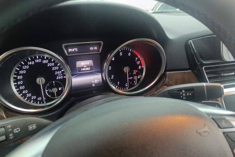 Used Mercedes-Benz M-Class 2014 ML 400 4MATIC Dynamic Model