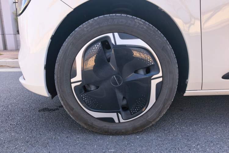 Used Dongfeng NAMMI 01 2024 New Edition 330 Plus Smart+